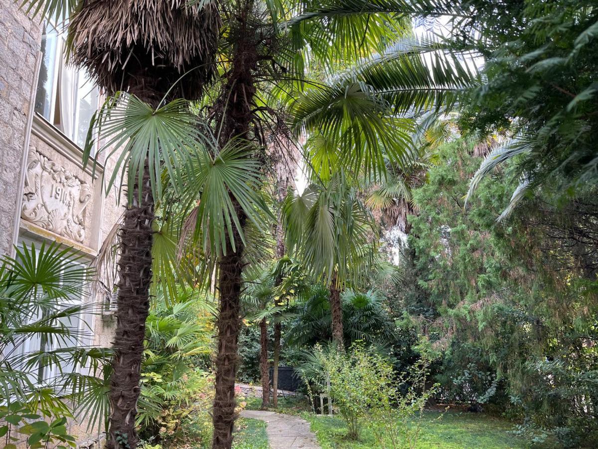 Gagra Hotel Printsevskii Zamok Kültér fotó